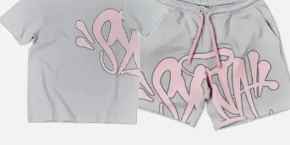 Grab Your Pair Syna World x CDG Converse Today