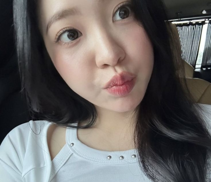 rosecantik Profile Picture