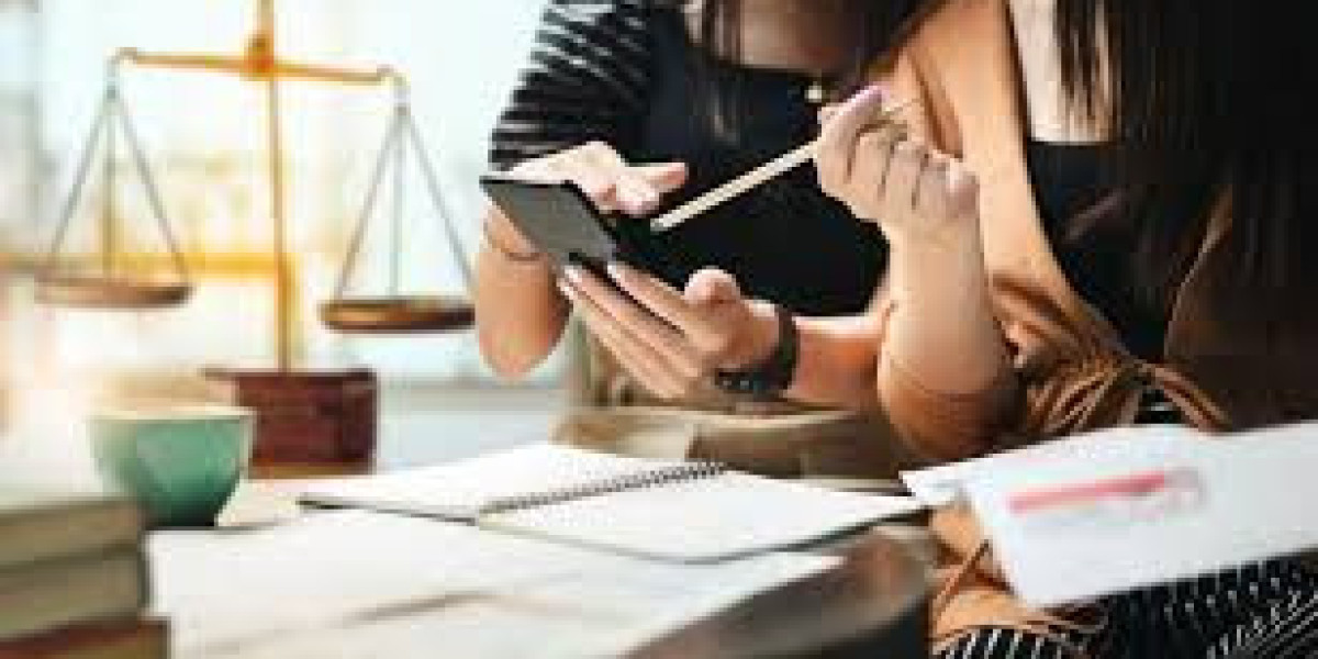 Benefits of Hiring a Mobile Notary vs Visiting a Traditional Notary Office