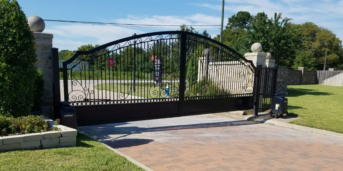 LiftMaster Gate Opener Repair in Houston | Trusted Experts